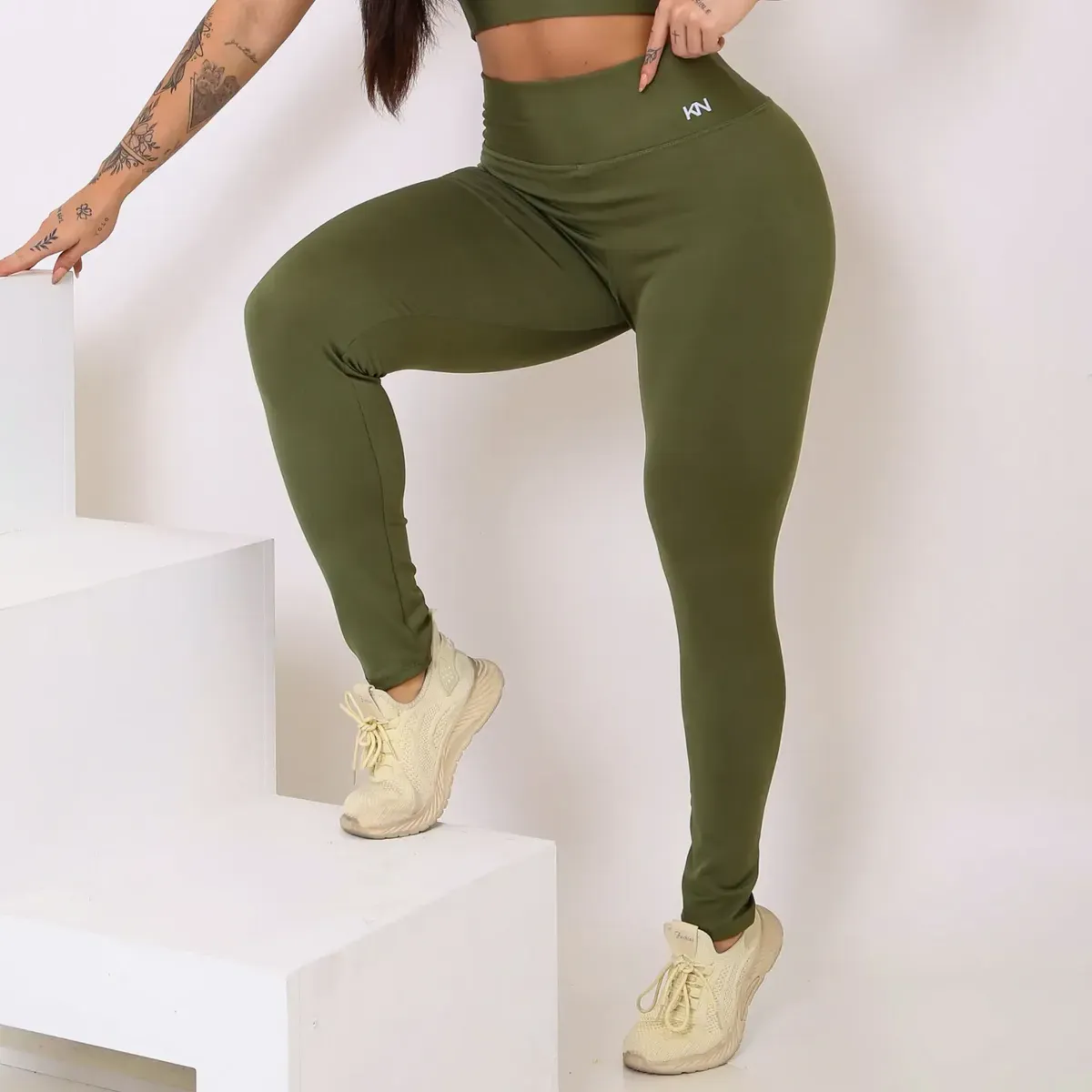 Calça Legging Fitness Zero Transparência Cintura Alta Koenig (Verde Militar)